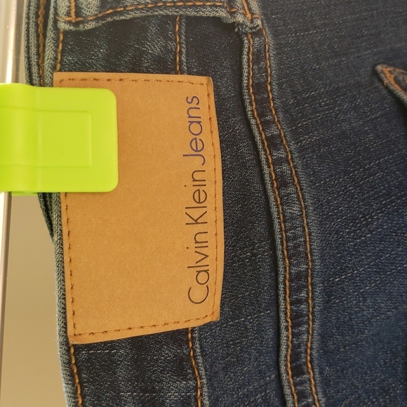 Calvin Klein Jeans. - Picture 5 of 5